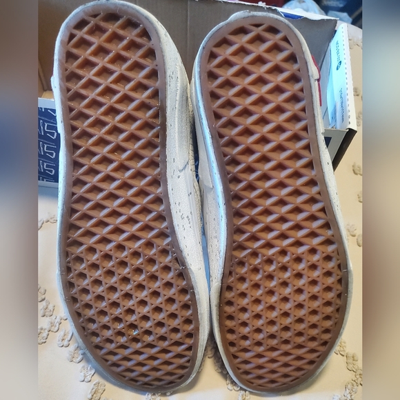 Van glitter marshmallow shoes with 9 pair no show scans socks - Picture 5 of 12